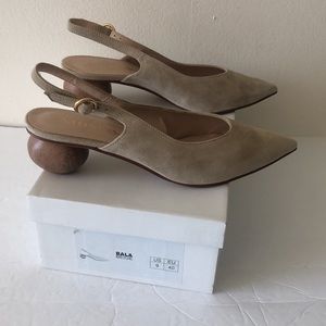 Musse Italian Suede Shoes Wood Ball Heel Beige Sz. 8.5